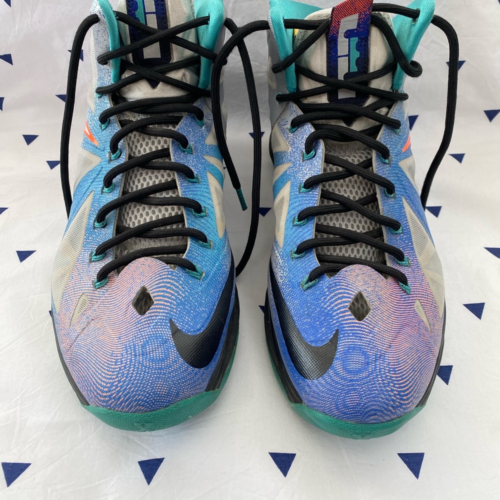 🔥NIKE LEBRON Xl PURE PLATINUM🔥
❌SOLD❌ - Picture 2 of 10